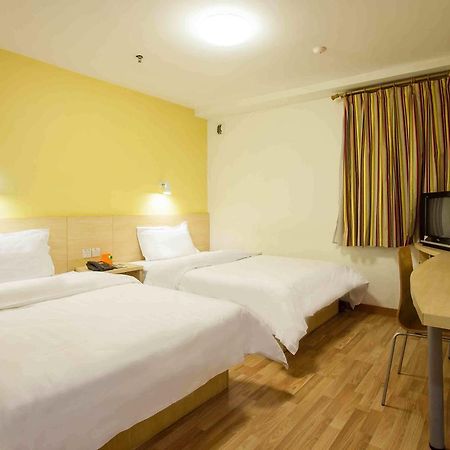 7Days Inn Chongqing Nanchuan Zhonglou Street Room photo