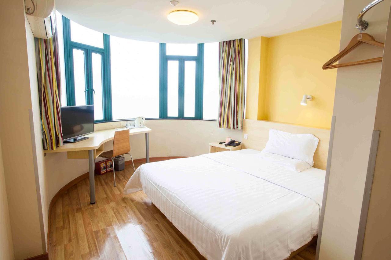7Days Inn Chongqing Nanchuan Zhonglou Street Room photo