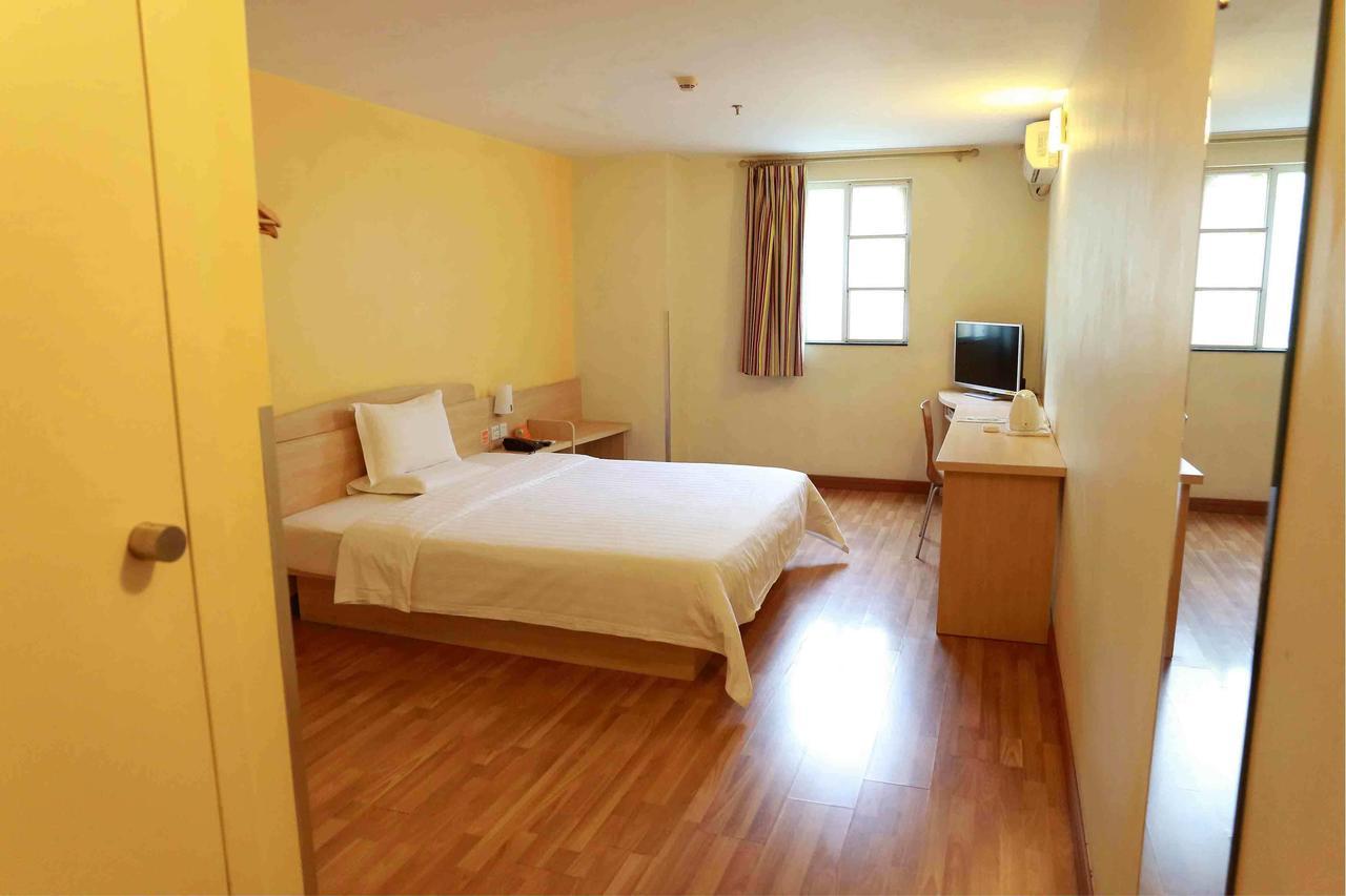 7Days Inn Chongqing Nanchuan Zhonglou Street Room photo